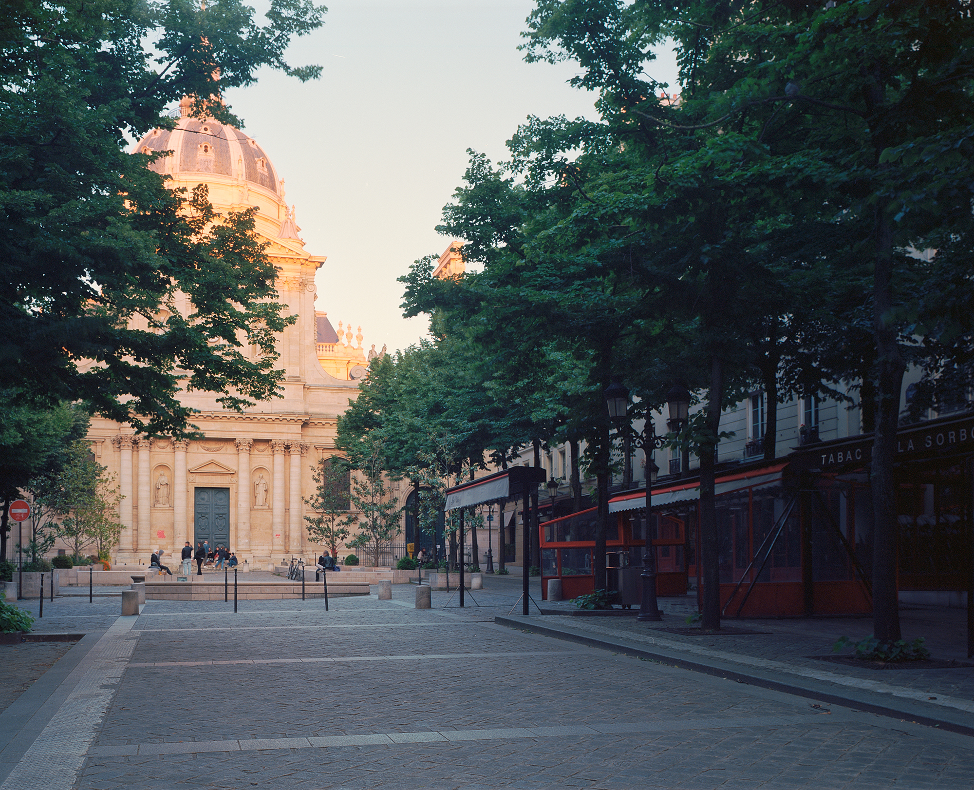 Place de la Sorbonne, Paris, mai 2020